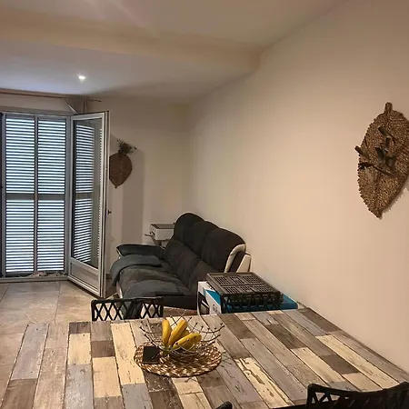 Apartment F3 Centre De St-florent *